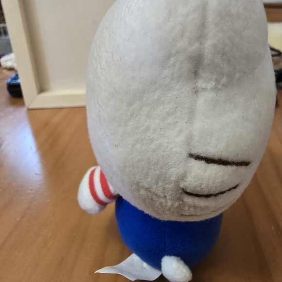 Hello Kitty Plush Toy with Red Bow - Picture 4 of 7